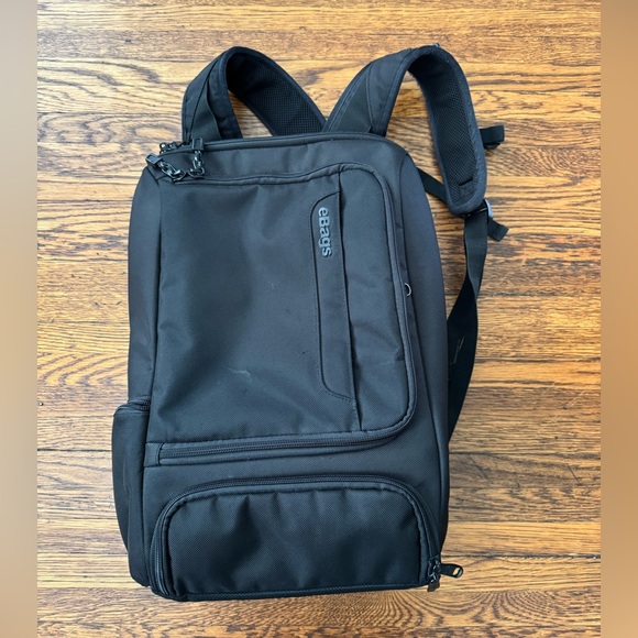 Ebags Professional Slim Travel Laptop
In Solid Black (gently used) awesome - Picture 1 of 12